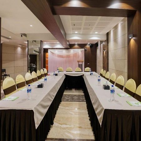 Hotel Laxvas Thane Exterior foto