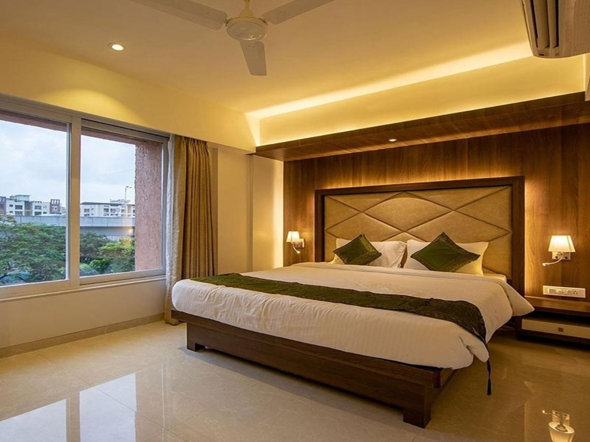 Hotel Laxvas Thane Exterior foto